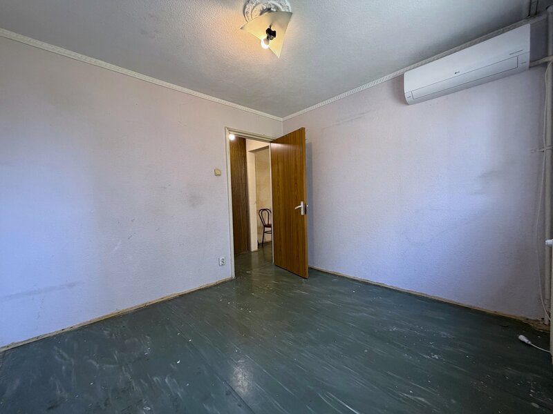 Berceni, str. Luica, de vanzare 2 camere, 1973, et 2/10, semidecomandat