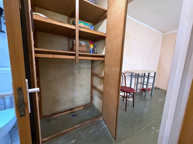 Berceni, str. Luica, de vanzare 2 camere, 1973, et 2/10, semidecomandat